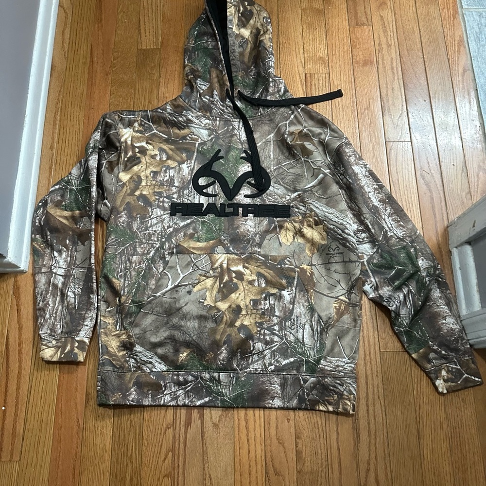 Realtree Men’s Medium Camo Hoodie